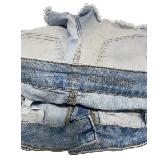 Light Wash Distressed High Rise Cutoff Denim Shorts Frayed Hem Pockets Size 9 - Picture 5 of 7